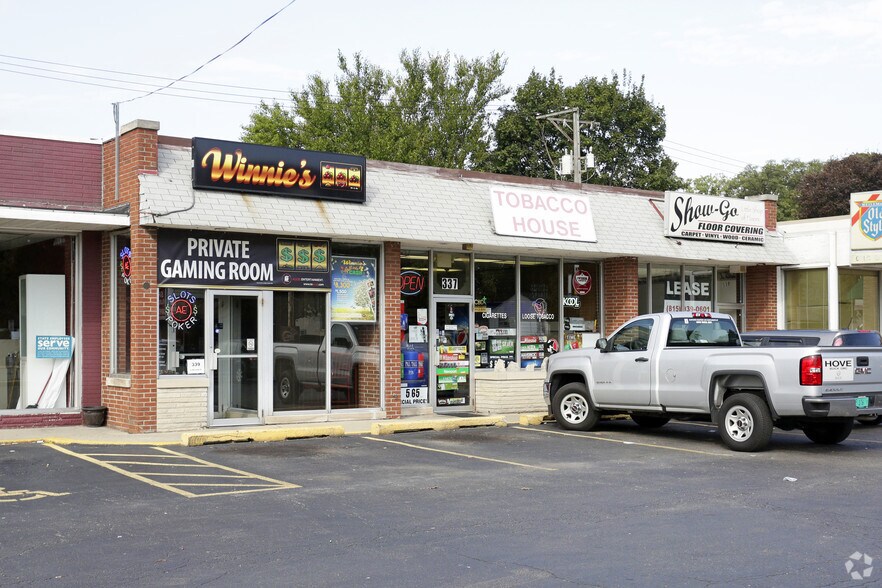 335-339 S Kennedy Dr, Bradley, IL for sale - Building Photo - Image 1 of 1