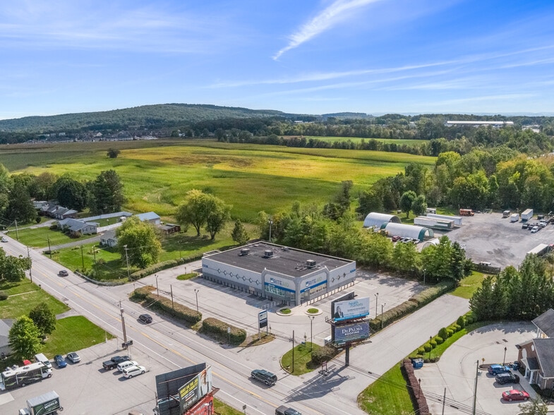 5675 York Rd, New Oxford, PA for sale - Building Photo - Image 3 of 7