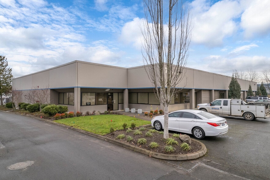 7102-7118 S 220th St, Kent, WA for lease - Primary Photo - Image 1 of 5