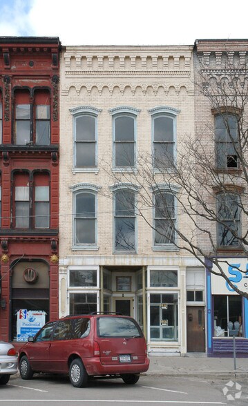 9 Liberty St, Bath, NY for sale - Primary Photo - Image 1 of 1