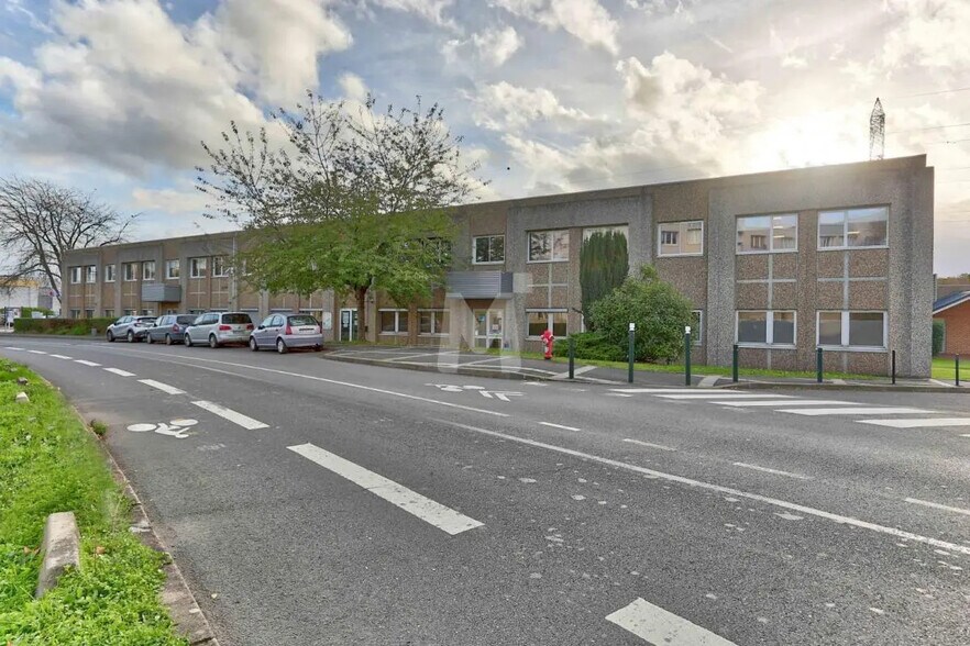 Office in Évry-Courcouronnes for lease - Building Photo - Image 1 of 9