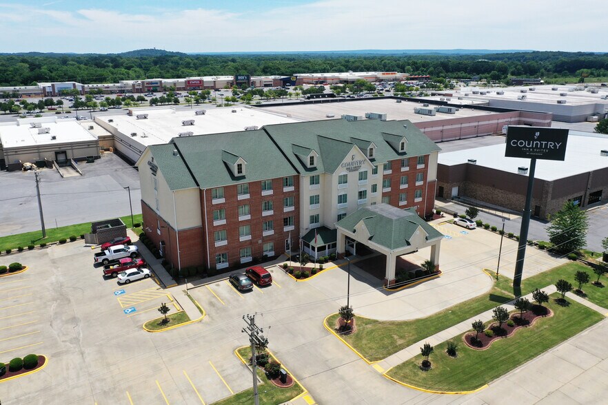 750 Amity Rd, Conway, AR for sale - Building Photo - Image 1 of 1