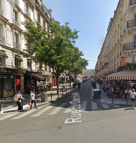 Retail in Paris for lease - Building Photo - Image 1 of 3