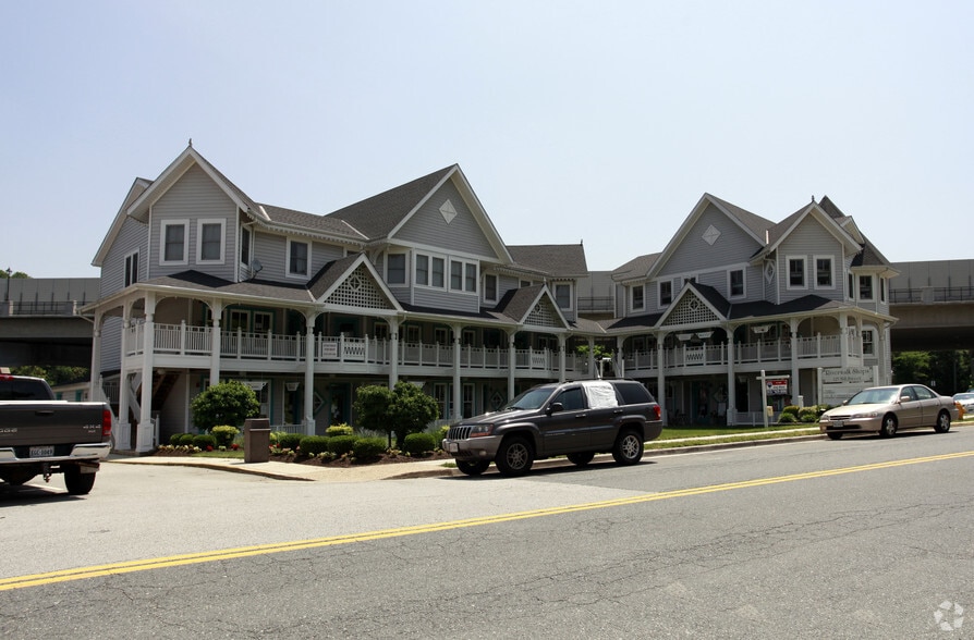 125 Mill St, Occoquan, VA for lease - Building Photo - Image 3 of 11