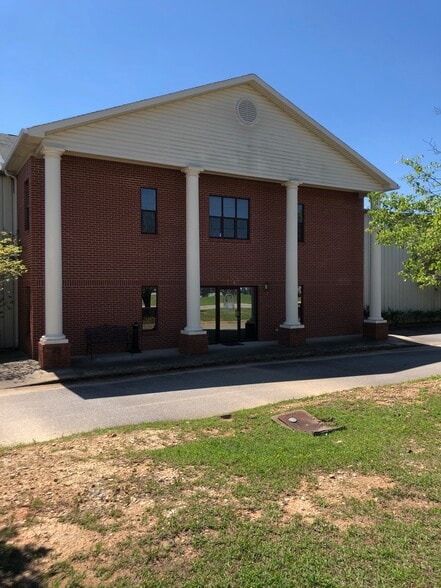 302 Alabama St, Auburn, AL for lease - Building Photo - Image 3 of 38