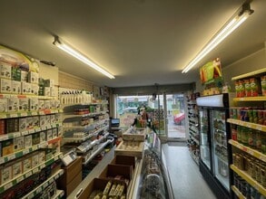 73A-73B Tavistock St, Bedford for lease Building Photo- Image 2 of 4