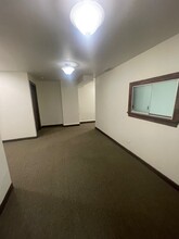 1630 W Colonial Pky, Inverness, IL for lease Interior Photo- Image 2 of 4