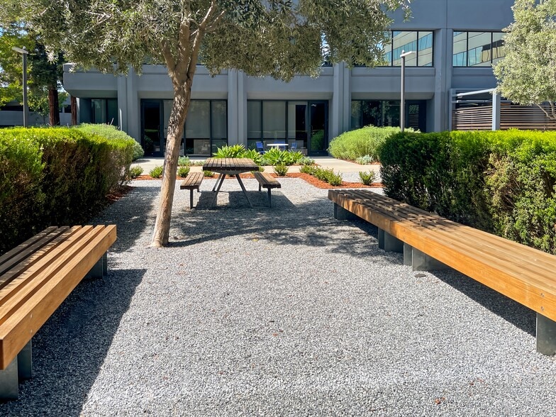 2033 Gateway Pl, San Jose, CA for lease - Interior Photo - Image 3 of 12