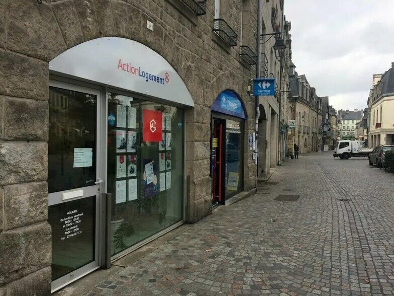Retail in Quimper for lease - Building Photo - Image 2 of 4