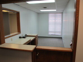 3010-3050 S National, Springfield, MO for lease Interior Photo- Image 1 of 5