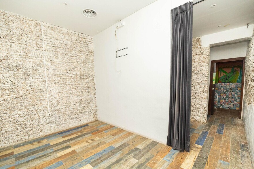 Retail in Málaga, Málaga for sale - Interior Photo - Image 2 of 20