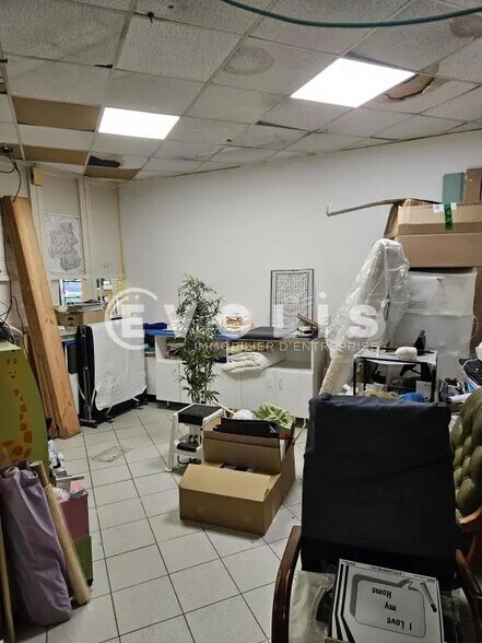 Office in Montrouge for lease - Interior Photo - Image 3 of 7