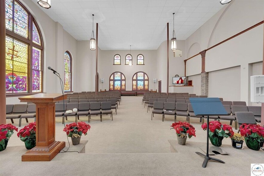 520 Osage Ave, Sedalia, MO for sale - Interior Photo - Image 3 of 4