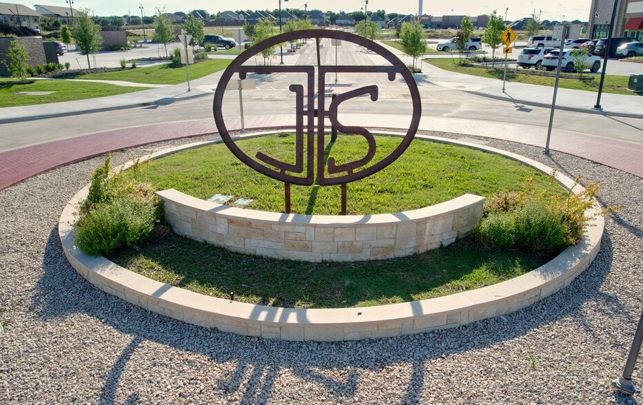 413 Tally Blvd, Justin, TX for sale - Building Photo - Image 3 of 6