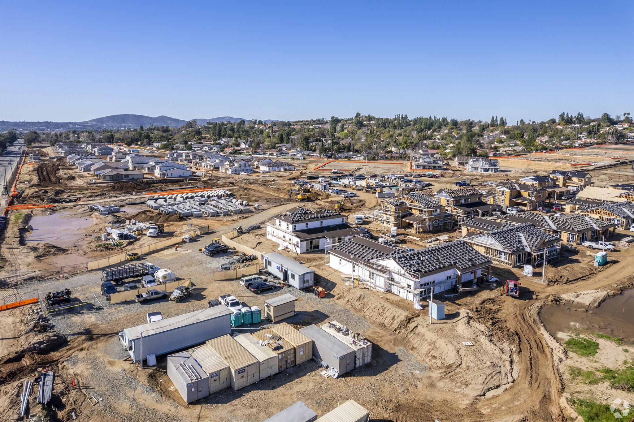 17166 Stoneridge Country Club Ln, Poway, CA for lease Building Photo- Image 1 of 6