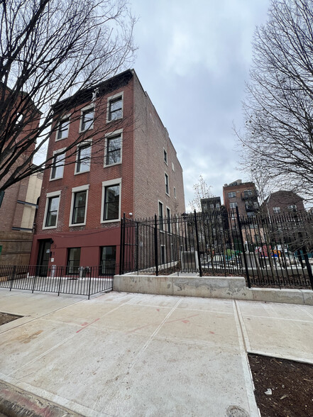 96 S 9th St, Brooklyn, NY for sale - Building Photo - Image 2 of 13