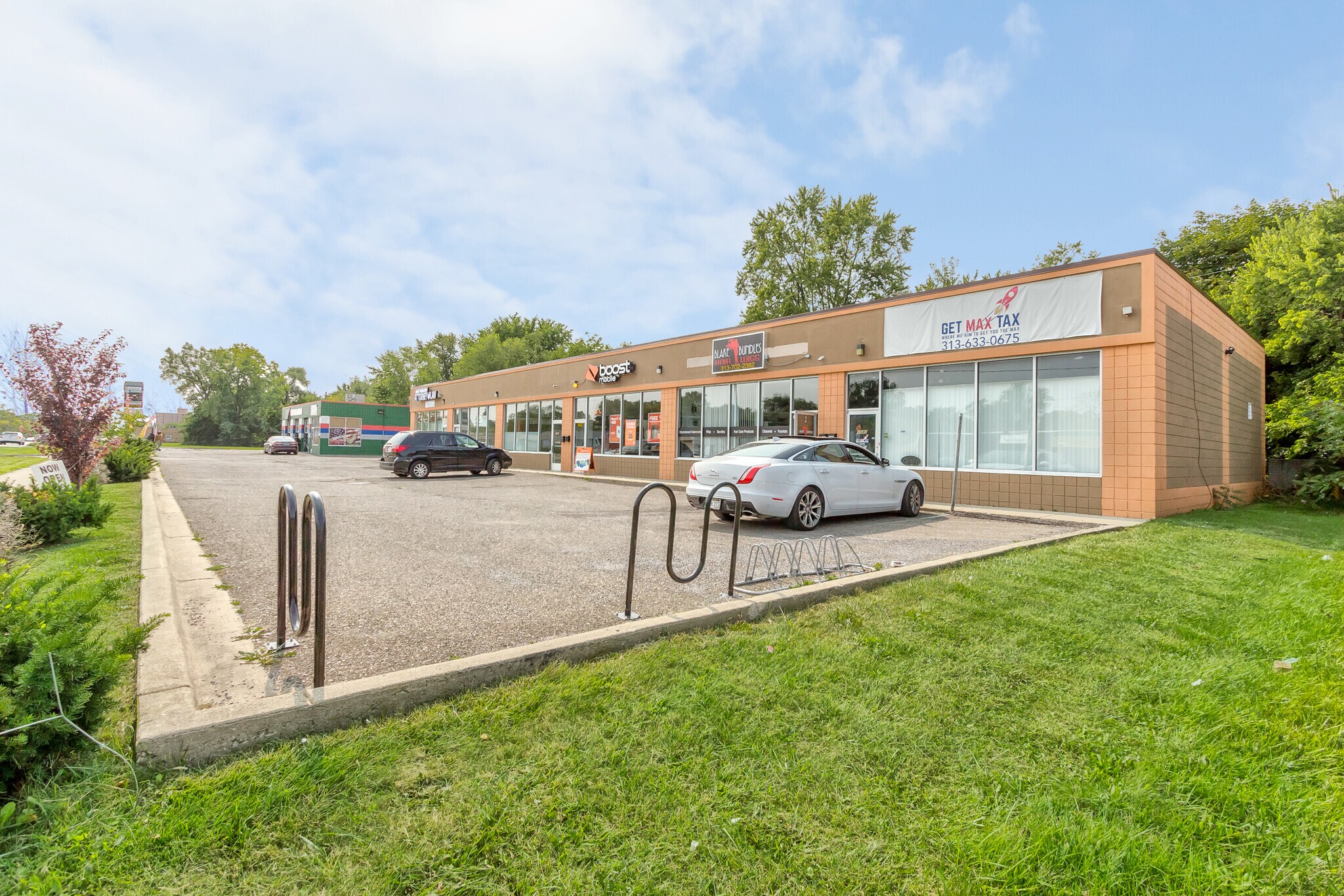 10801090 Inkster Rd, Inkster, MI 48141 Retail for Lease