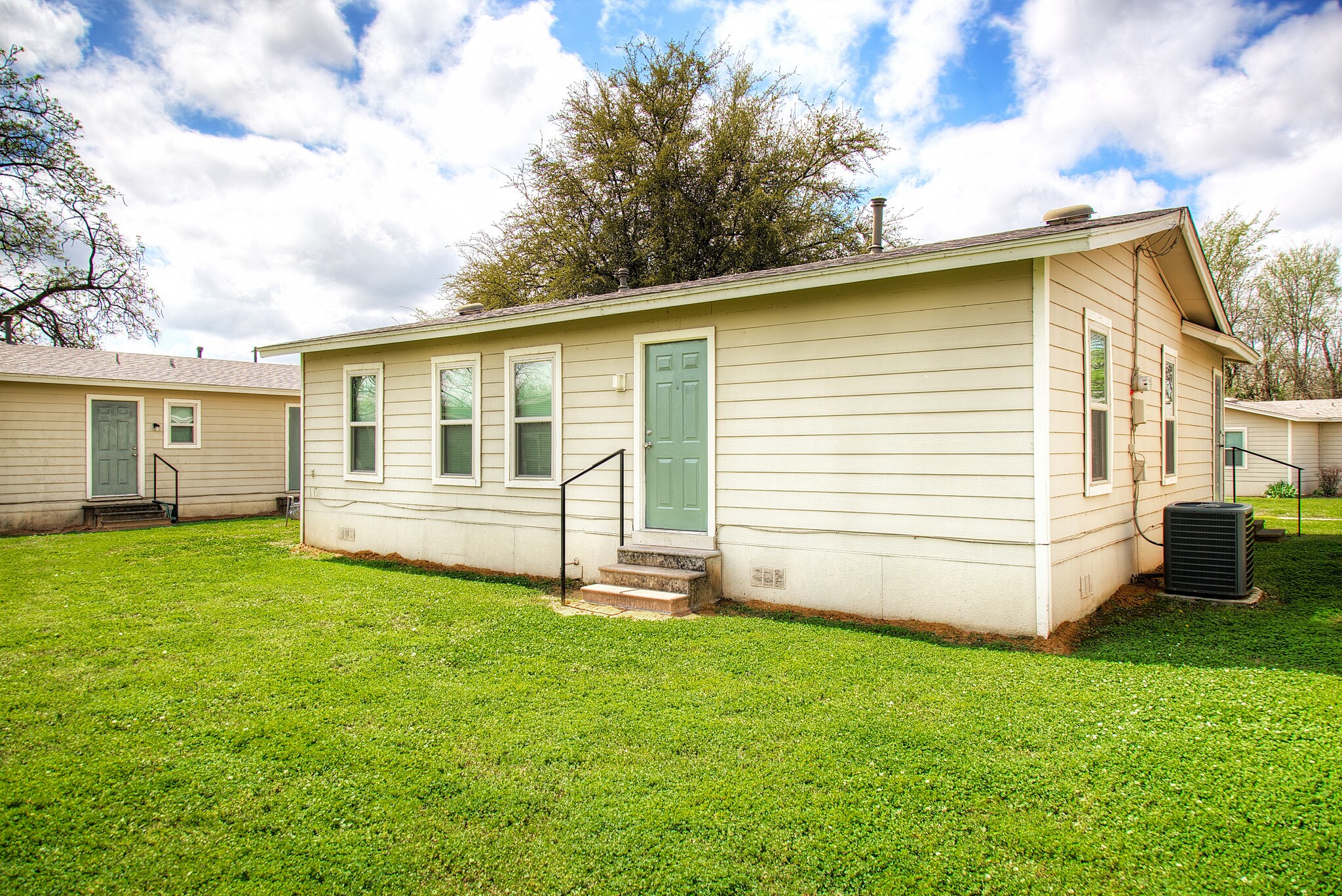 606 SE Hackleman St, Roxton, TX for sale Building Photo- Image 1 of 1