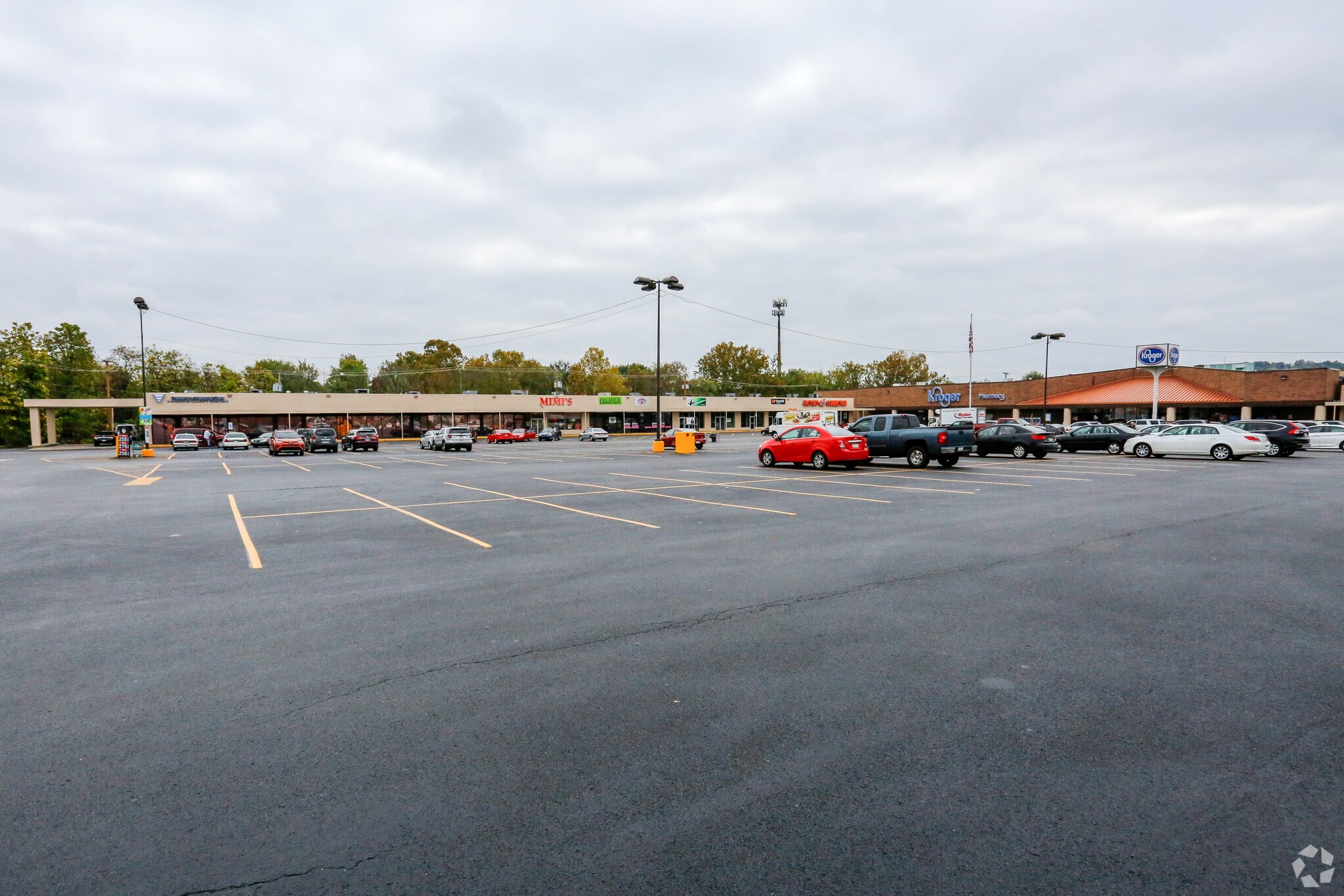 981 Dunbar Village Plz, Dunbar, WV 25064 Dunbar Village Plaza