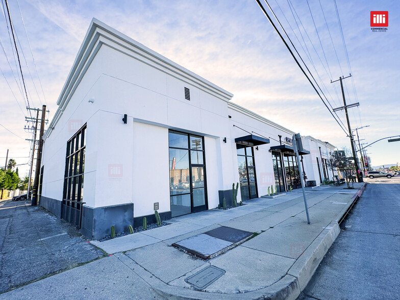 10700 Balboa Blvd, Granada Hills, CA for lease - Building Photo - Image 3 of 10