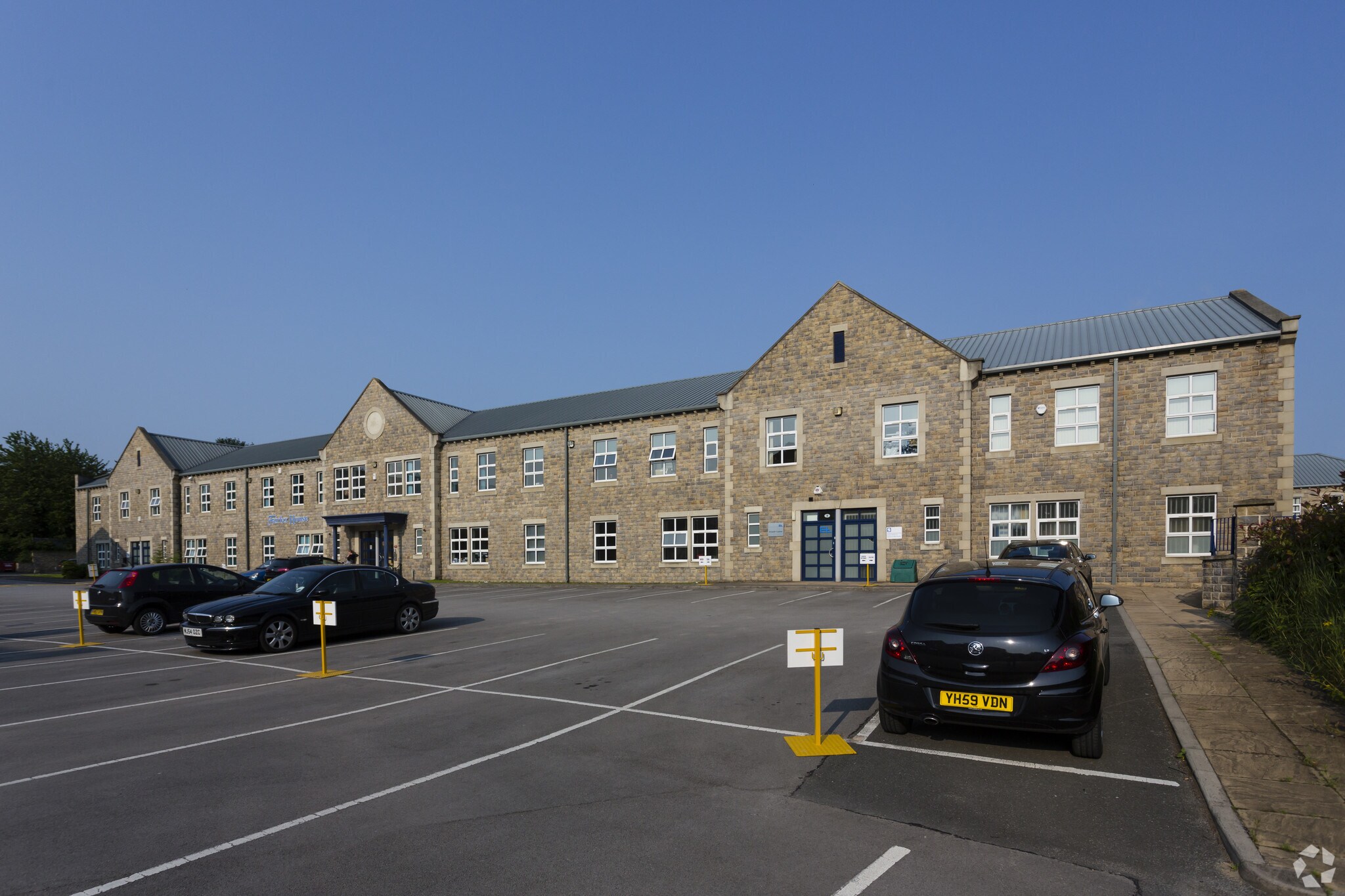 Wool Gate, Bingley for lease Primary Photo- Image 1 of 4