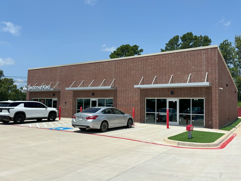 2212 Crockett Rd, Palestine, TX for lease - Building Photo - Image 1 of 7