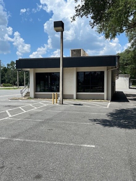 1485 Blountstown Hwy, Tallahassee, FL for lease - Building Photo - Image 3 of 5