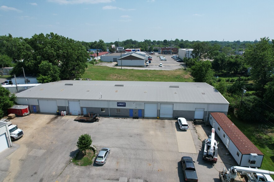 1008 Eastland Dr, Lexington, KY for sale - Building Photo - Image 1 of 1