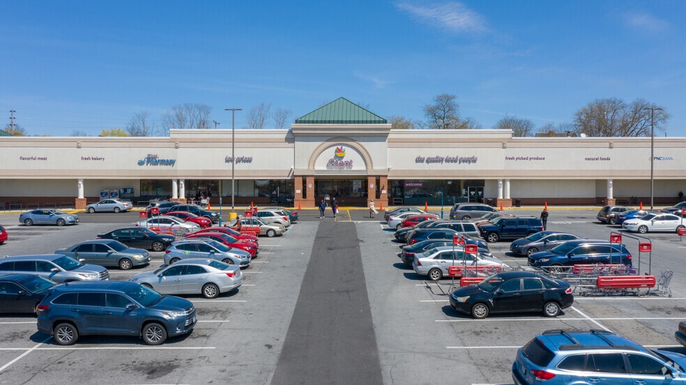8100-8108 Loch Raven Blvd, Towson, MD for lease - Building Photo - Image 3 of 4