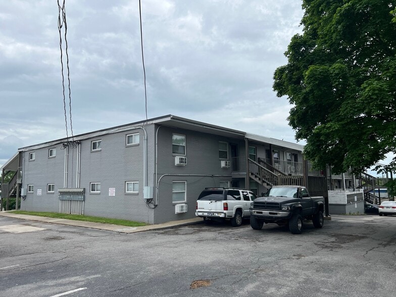 806 N Cumberland St, Lebanon, TN for sale - Building Photo - Image 2 of 8