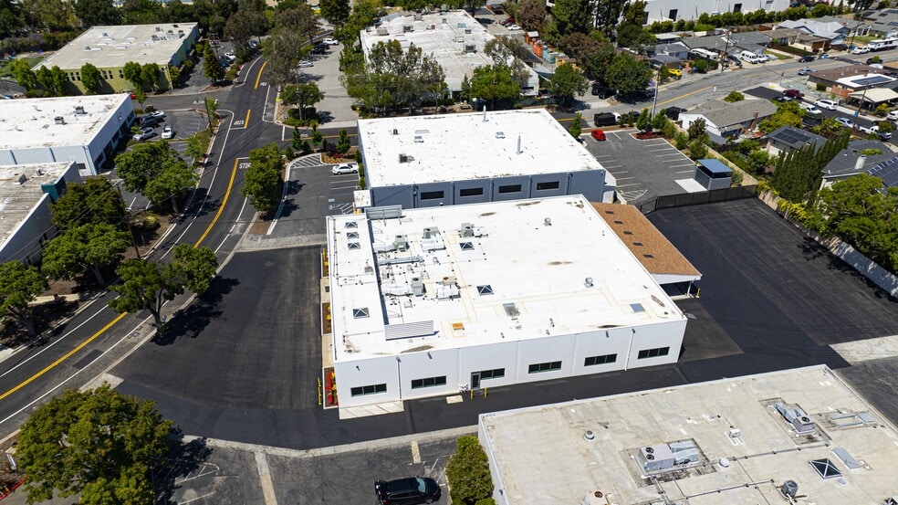 1180 O'Brien Dr, Menlo Park, CA for lease - Building Photo - Image 3 of 12
