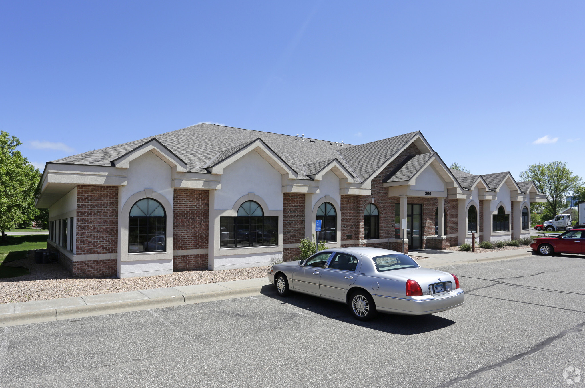 300 Coon Rapids Blvd NW, Coon Rapids, MN for sale Building Photo- Image 1 of 1