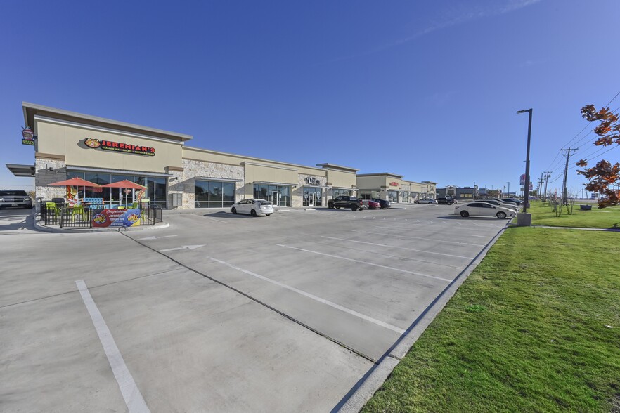 4300 Clear Creek Rd, Killeen, TX for lease - Building Photo - Image 2 of 5