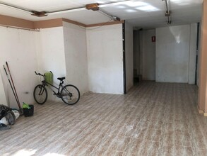 Retail in Badalona, Barcelona for lease Interior Photo- Image 2 of 5