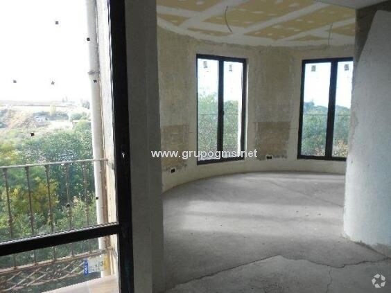 Office in Segovia, Segovia for lease Interior Photo- Image 1 of 2