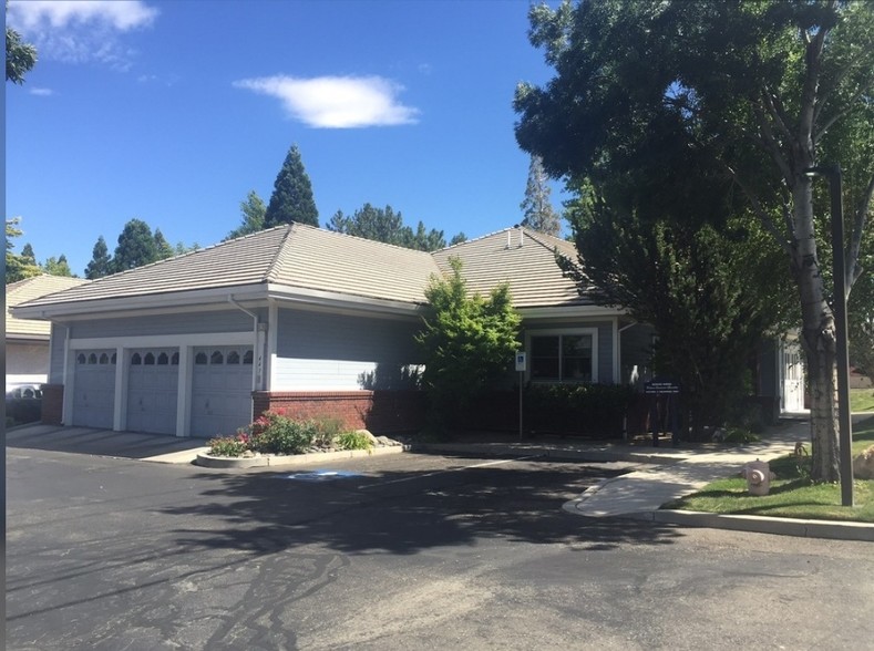 443 W Plumb Ln, Reno, NV for sale - Primary Photo - Image 1 of 1