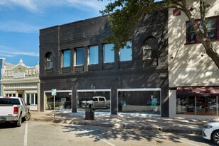 713 Indiana Ave - Storefront Property