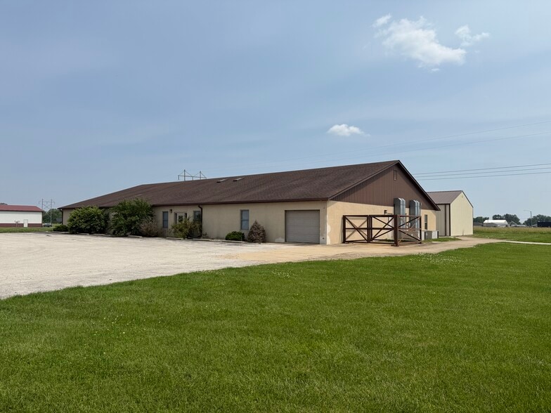 5 Commerce Dr, Freeburg, IL for sale - Primary Photo - Image 1 of 3
