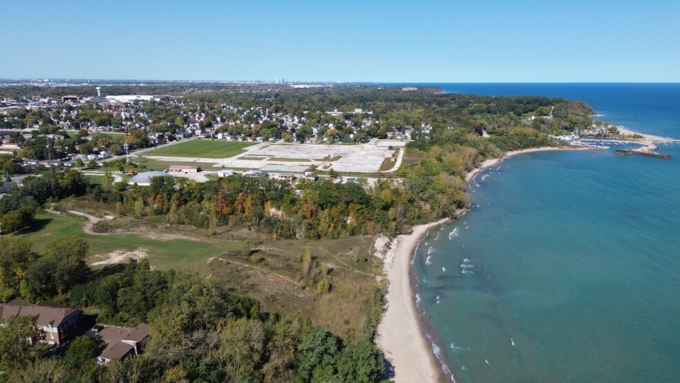 315 Marion Ave, South Milwaukee, WI for sale - Aerial - Image 2 of 3