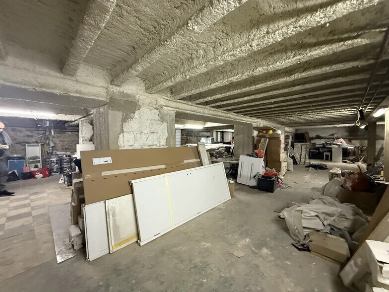 Industrial in Paris for sale - Building Photo - Image 2 of 10