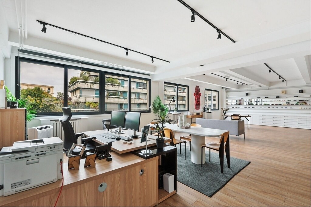 32 Rue De Paradis, Paris, PAR 75010 - Unit Lot 3 -  - Interior Photo - Image 1 of 4