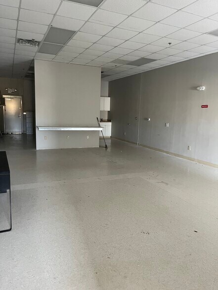 1175 Ga-138 Hwy, Jonesboro, GA for lease - Interior Photo - Image 2 of 4