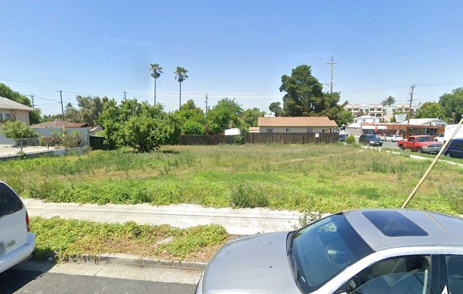 Two Lots-Corner H St & 10th St.,Antioch portfolio of 2 properties for sale on LoopNet.com - Building Photo - Image 2 of 4