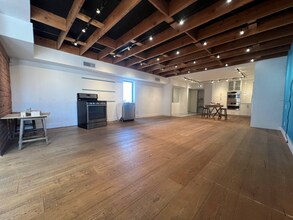 46 E Monterey Way, Phoenix, AZ for lease Interior Photo- Image 2 of 4