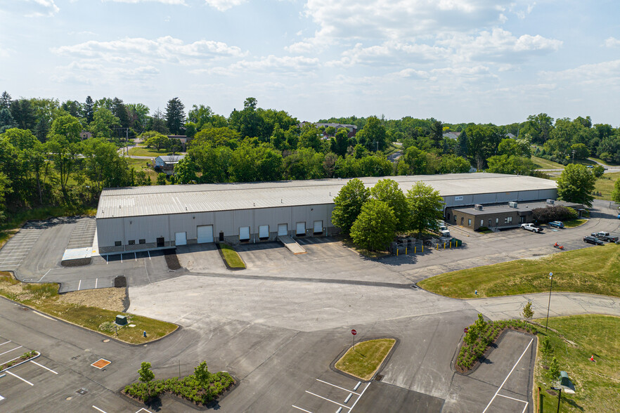 304 Deer Run Rd, Sewickley, PA for lease - Building Photo - Image 1 of 9