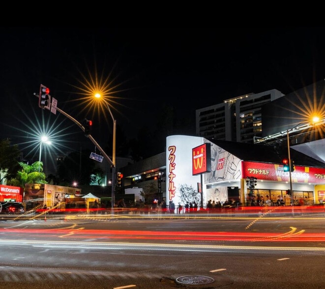 8505 Santa Monica Blvd, West Hollywood, CA for lease - Building Photo - Image 1 of 4