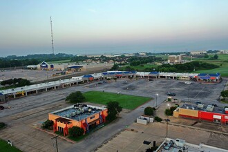 2610-2668 S Highway 36, Brenham, TX for lease Building Photo- Image 1 of 8