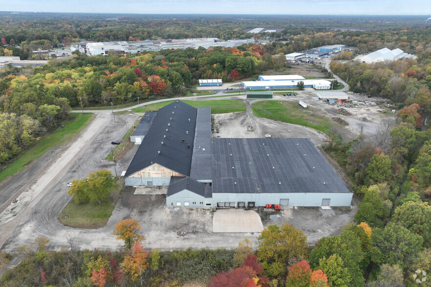 1601 Hunter Ave, Niles, OH for lease - Aerial - Image 2 of 22