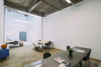 2744 E 11th St, Oakland, CA for lease Interior Photo- Image 2 of 7