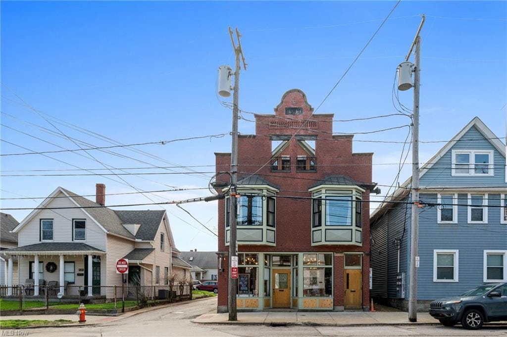 801 Literary Rd, Cleveland, OH for sale Primary Photo- Image 1 of 58